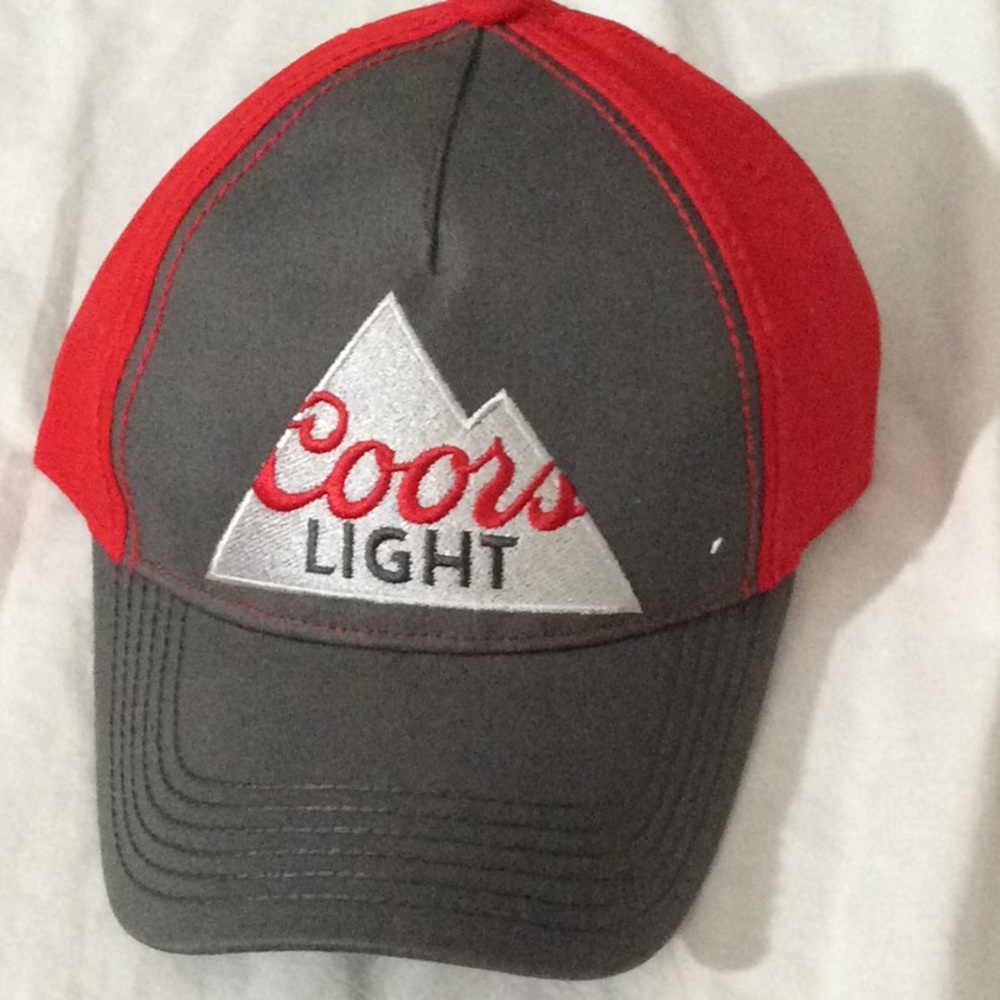 3/$25🌹NWT Coors Light Hat